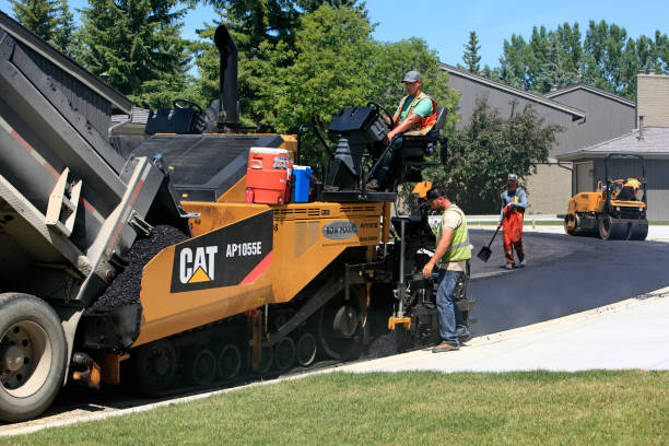 Best Local Driveway Pavers  in Monmouth, IL